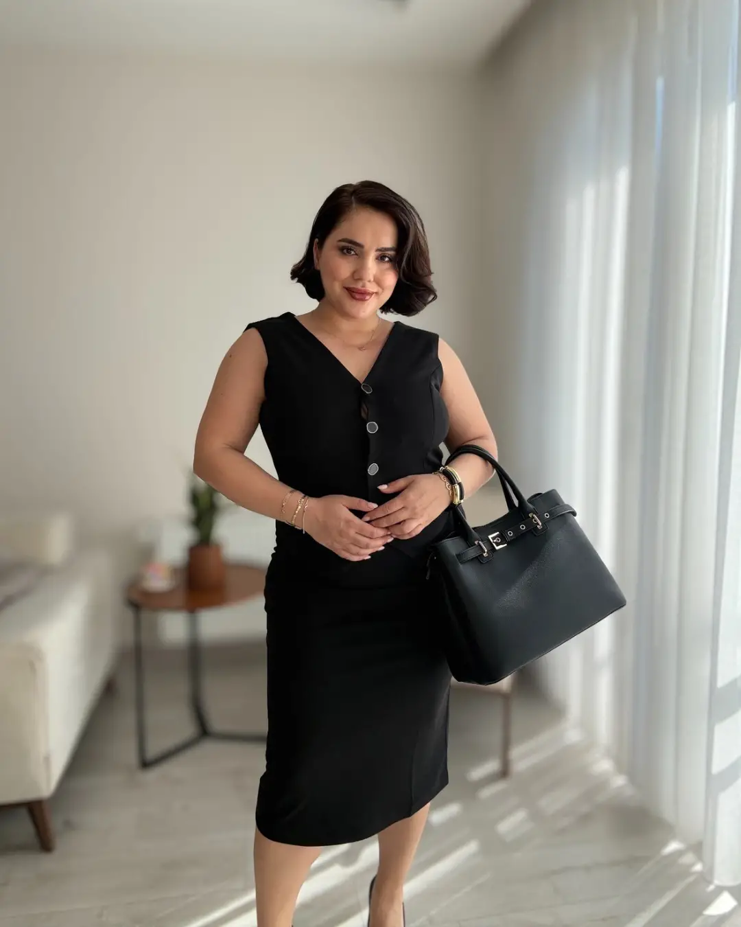 SİYAH MİDİ BOY KREP ELBİSE