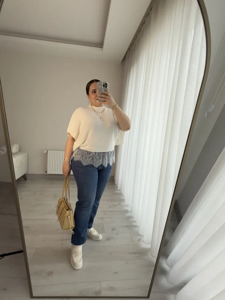 EKRU DANTELLİ TRİKO BLUZ