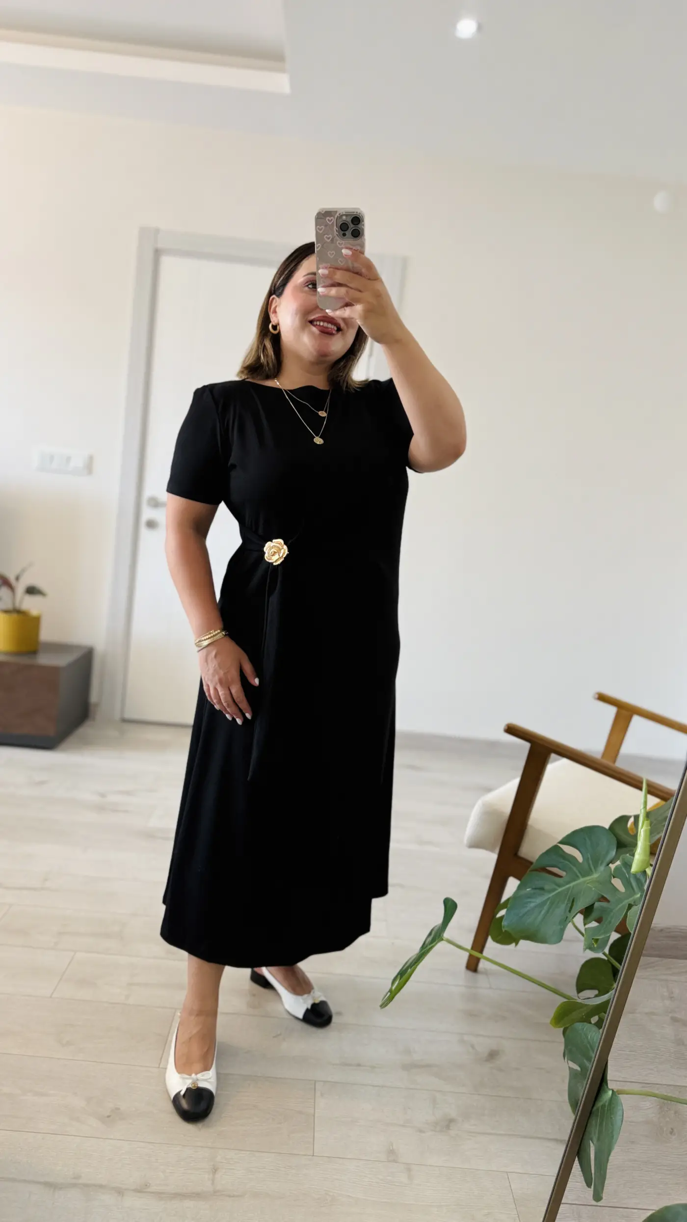 Siyah Kısa Kollu Midi Modal Elbise