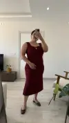 Bordo Kare Yaka Elbise