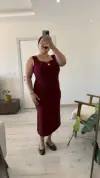 Bordo Kare Yaka Elbise