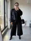 Önü Pileli Siyah Pantolon